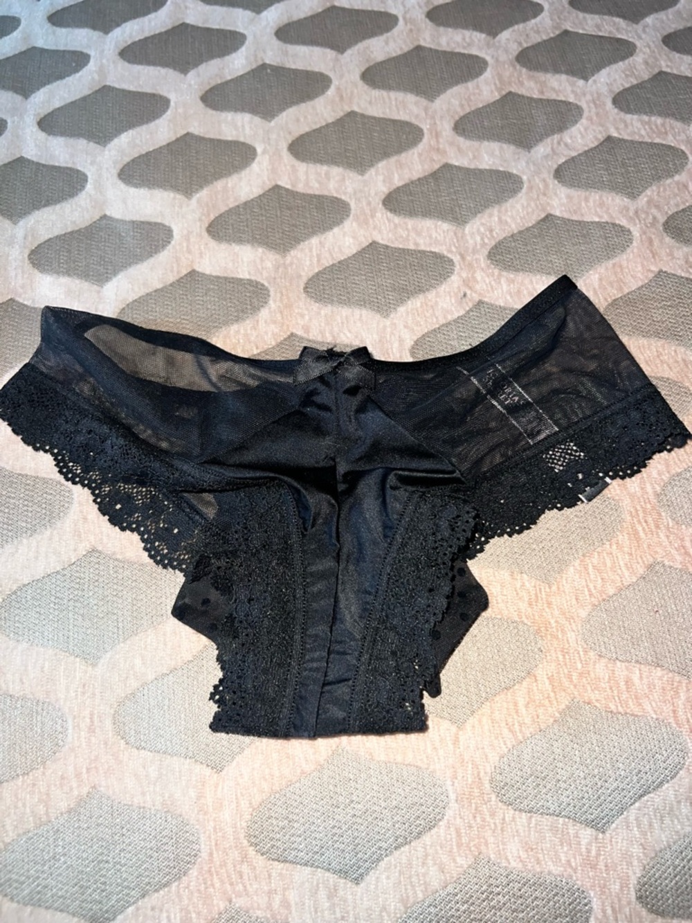 Sheer Lace Hipster Panty - Black with Bow